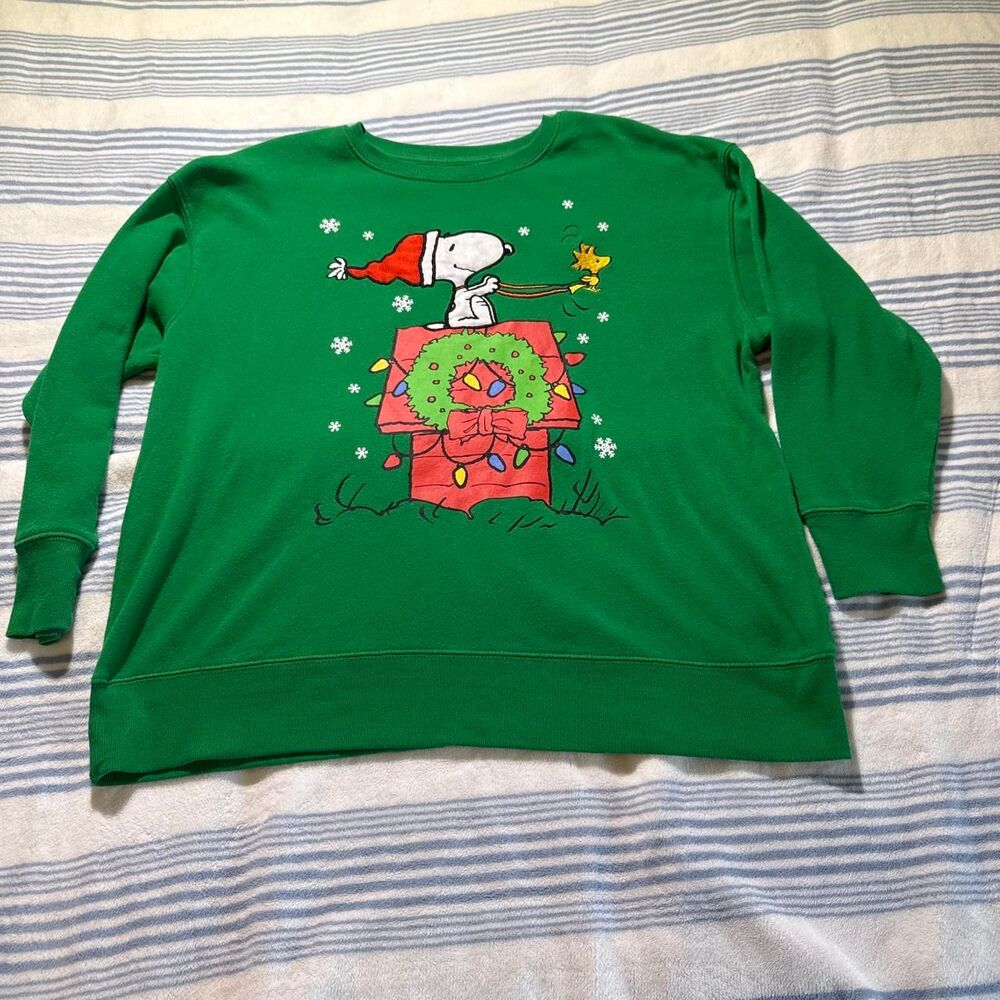 Peanuts Women's Green Christmas Sweatshirt